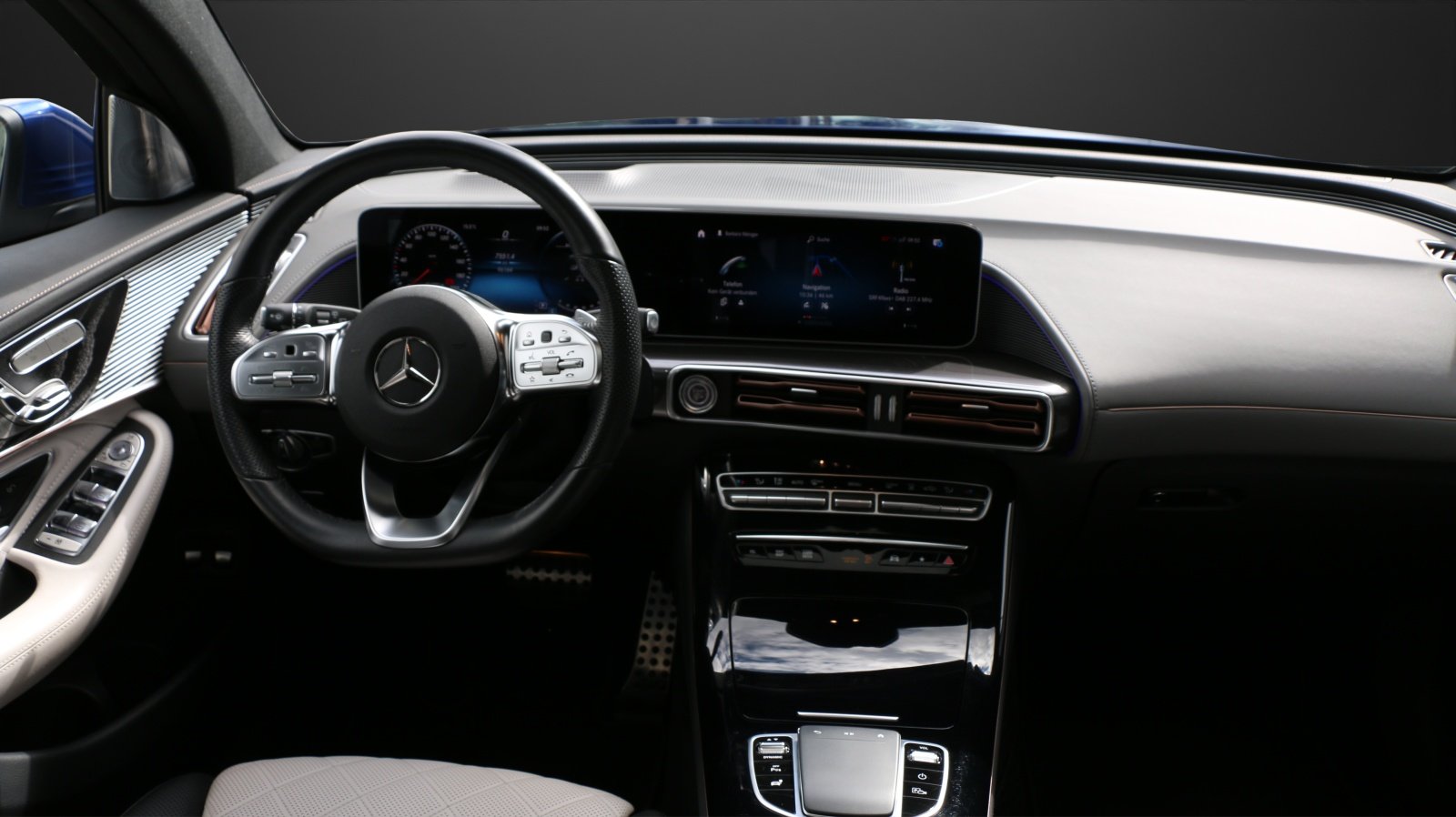 MERCEDES-BENZ EQC 400 4Matic AMG Line, Elektro, Occasion / Gebraucht, Automatik - 6