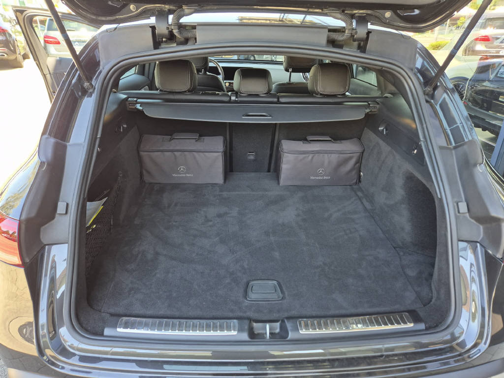MERCEDES-BENZ EQC 400 4Matic AMG Line, Elektro, Occasion / Gebraucht, Automatik - 4