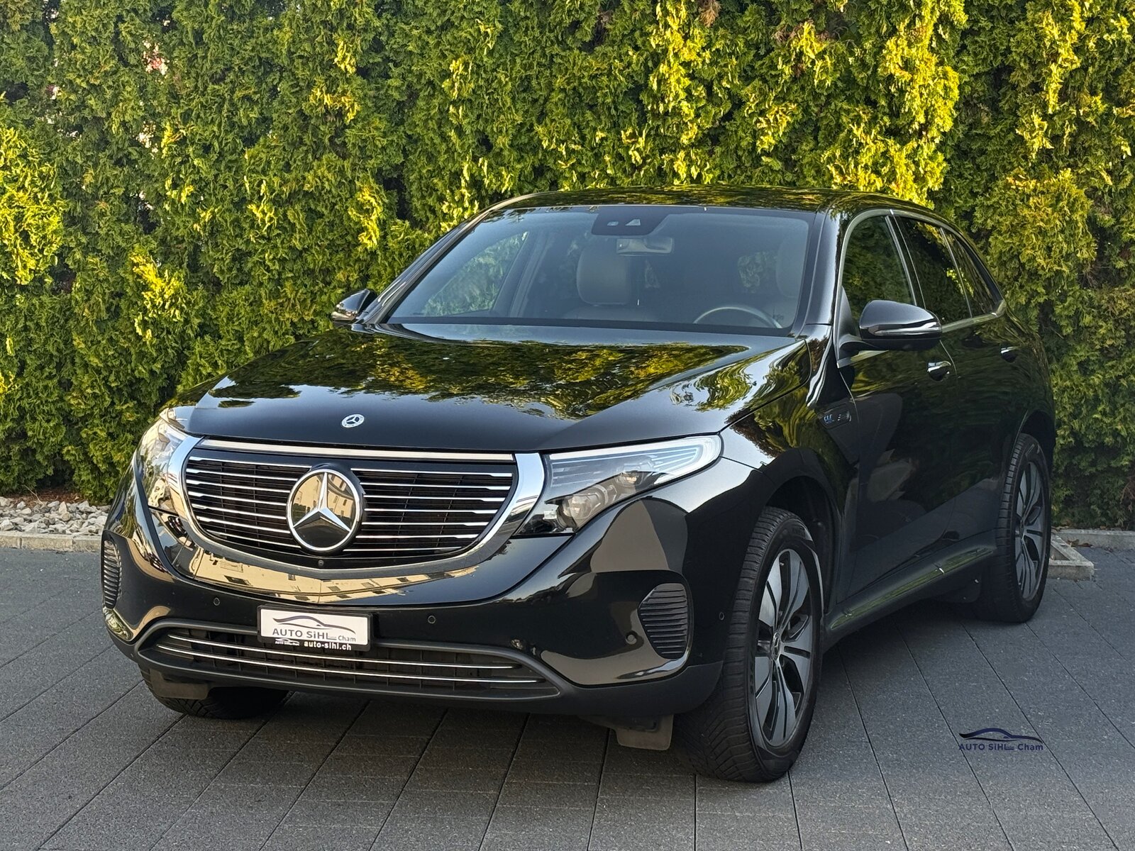 MERCEDES-BENZ EQC 400 4Matic EQ Star / Gratis Service