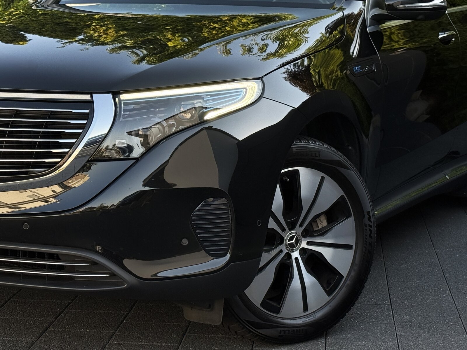MERCEDES-BENZ EQC 400 4Matic EQ Star / Gratis Service, Elektro, Occasion / Gebraucht, Automatik - 4