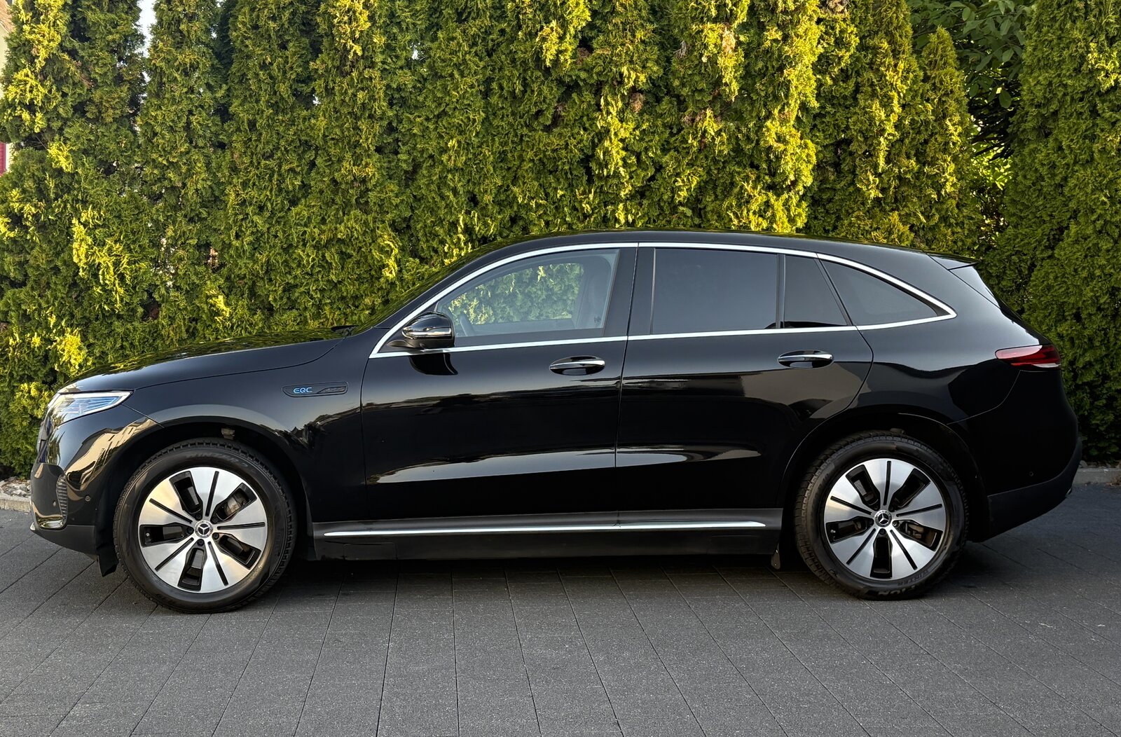 MERCEDES-BENZ EQC 400 4Matic EQ Star / Gratis Service, Elektro, Occasion / Gebraucht, Automatik - 7