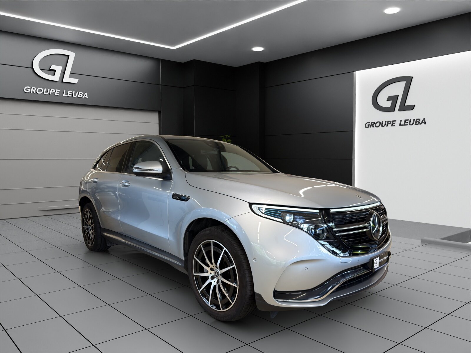 MERCEDES-BENZ EQC 400 AMG Line 4Matic
