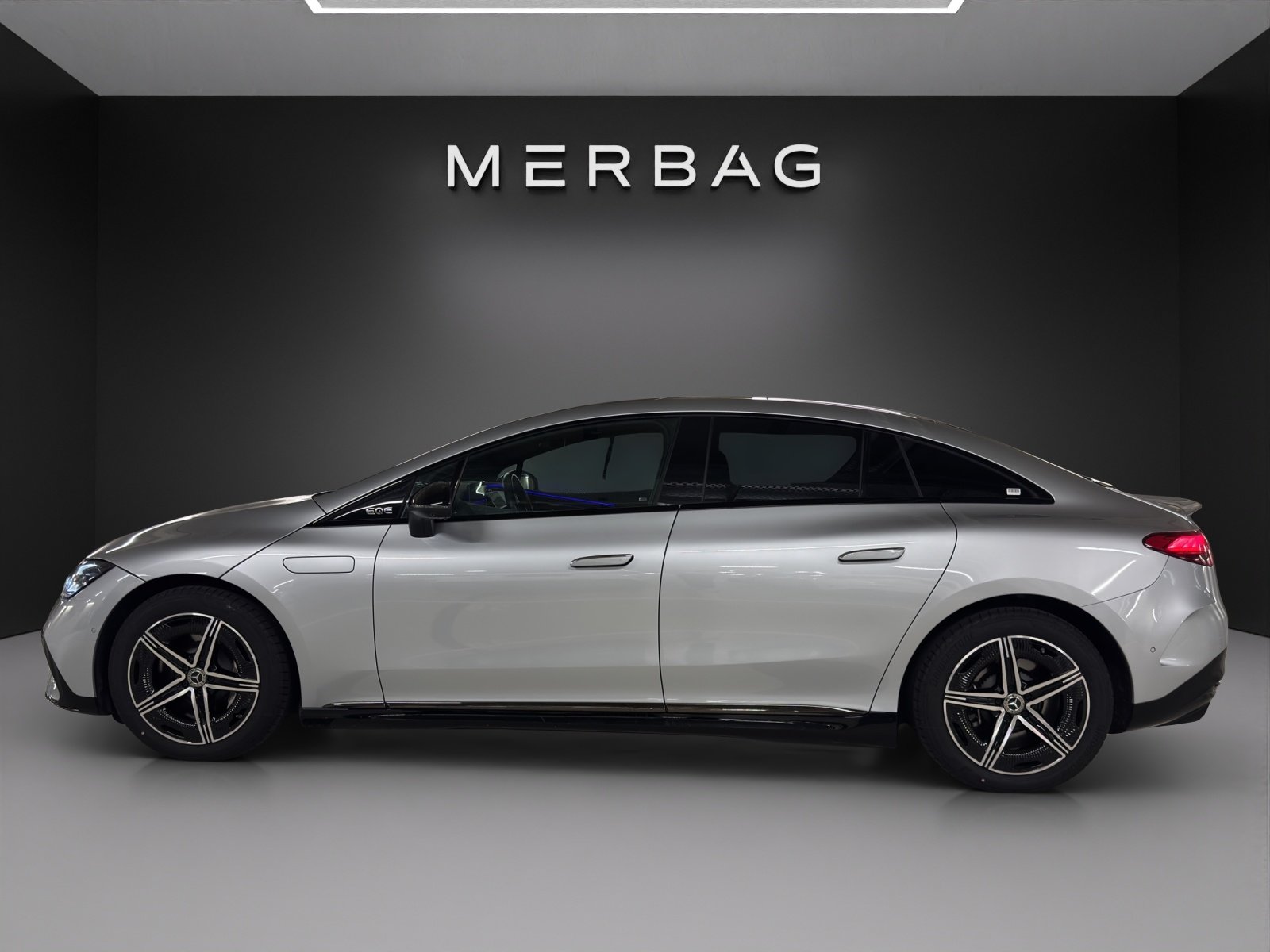 MERCEDES-BENZ EQE 350 4 Matic Executive Edition, Électrique, Occasion / Utilisé, Automatique - 4