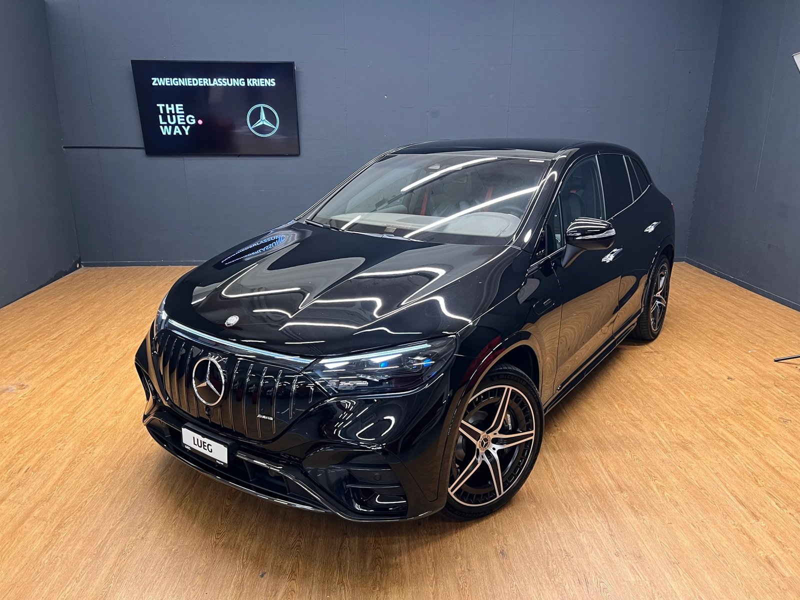 MERCEDES-BENZ EQE SUV AMG 43 4M - AMG / DISTRONIC / 360 Grad, Elettrica, Occasioni / Usate, Automatico - 3