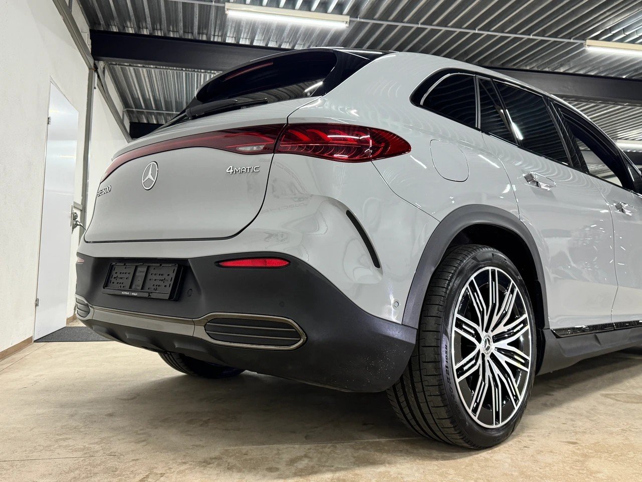 MERCEDES-BENZ EQE SUV 500 4 Matic AMG Executive Edition 408P, Elettrica, Occasioni / Usate, Automatico - 6