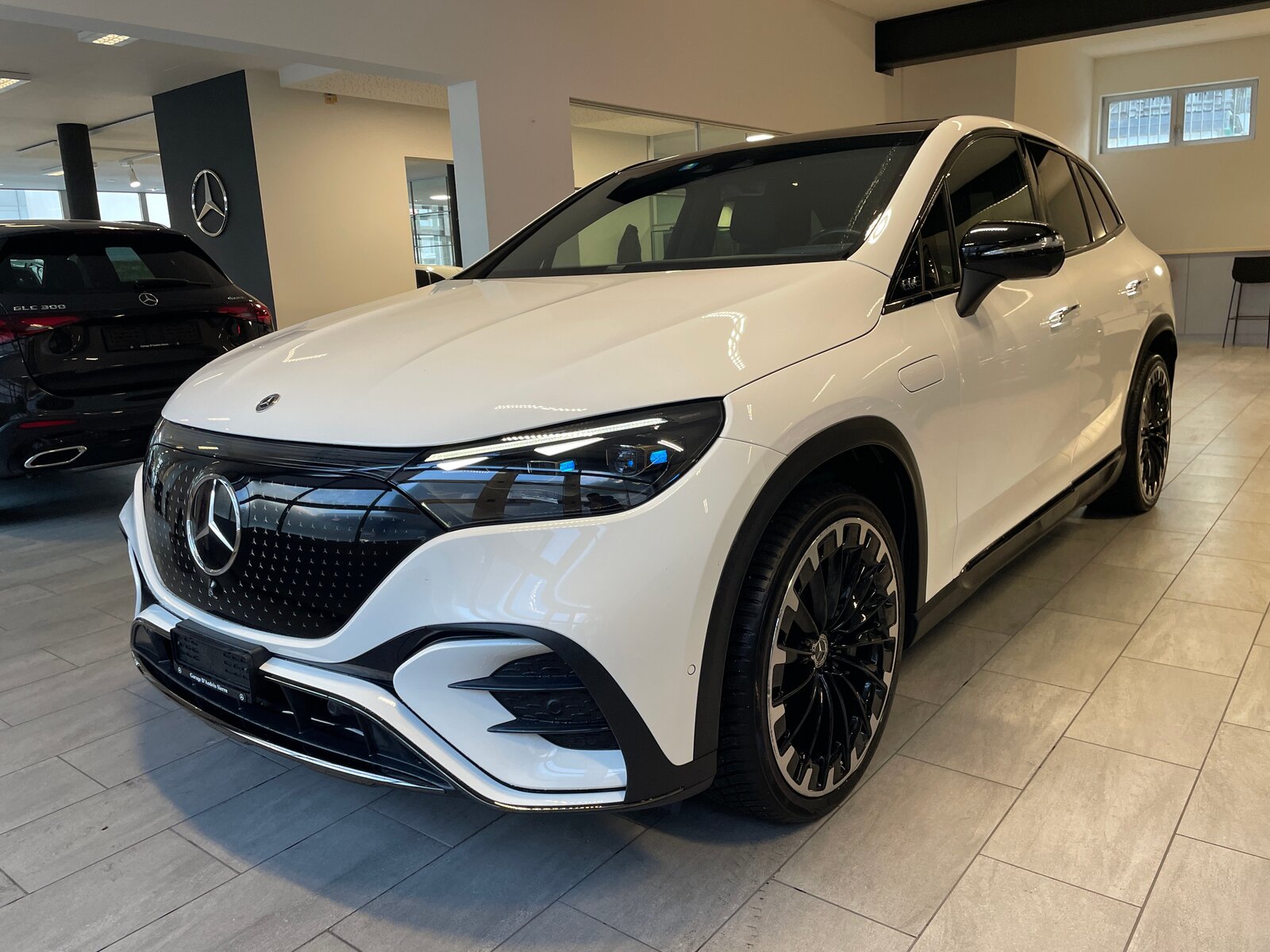 MERCEDES-BENZ EQE SUV 500 4 Matic AMG Line, Elektro, Occasion / Gebraucht, Automatik - 2