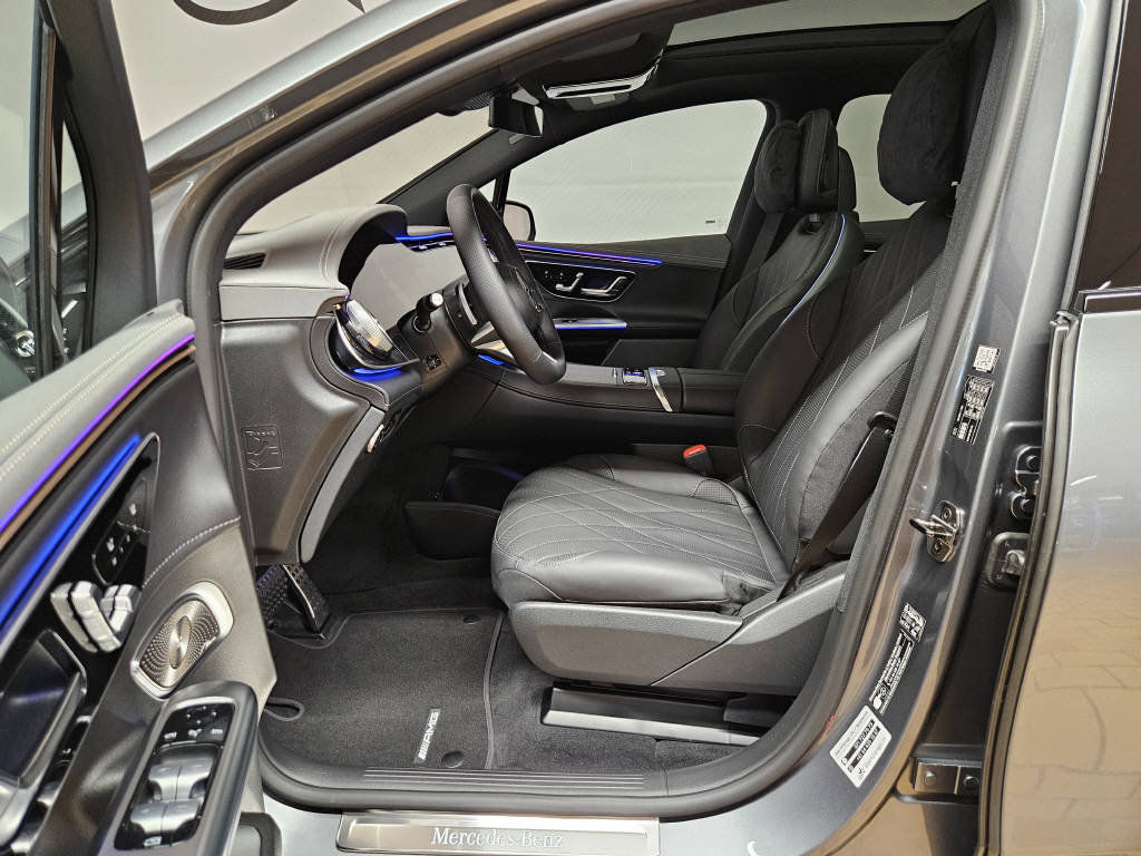 MERCEDES-BENZ EQE 500 4Matic AMG Line Excellence Edition, Electric, Ex-demonstrator, Automatic - 6