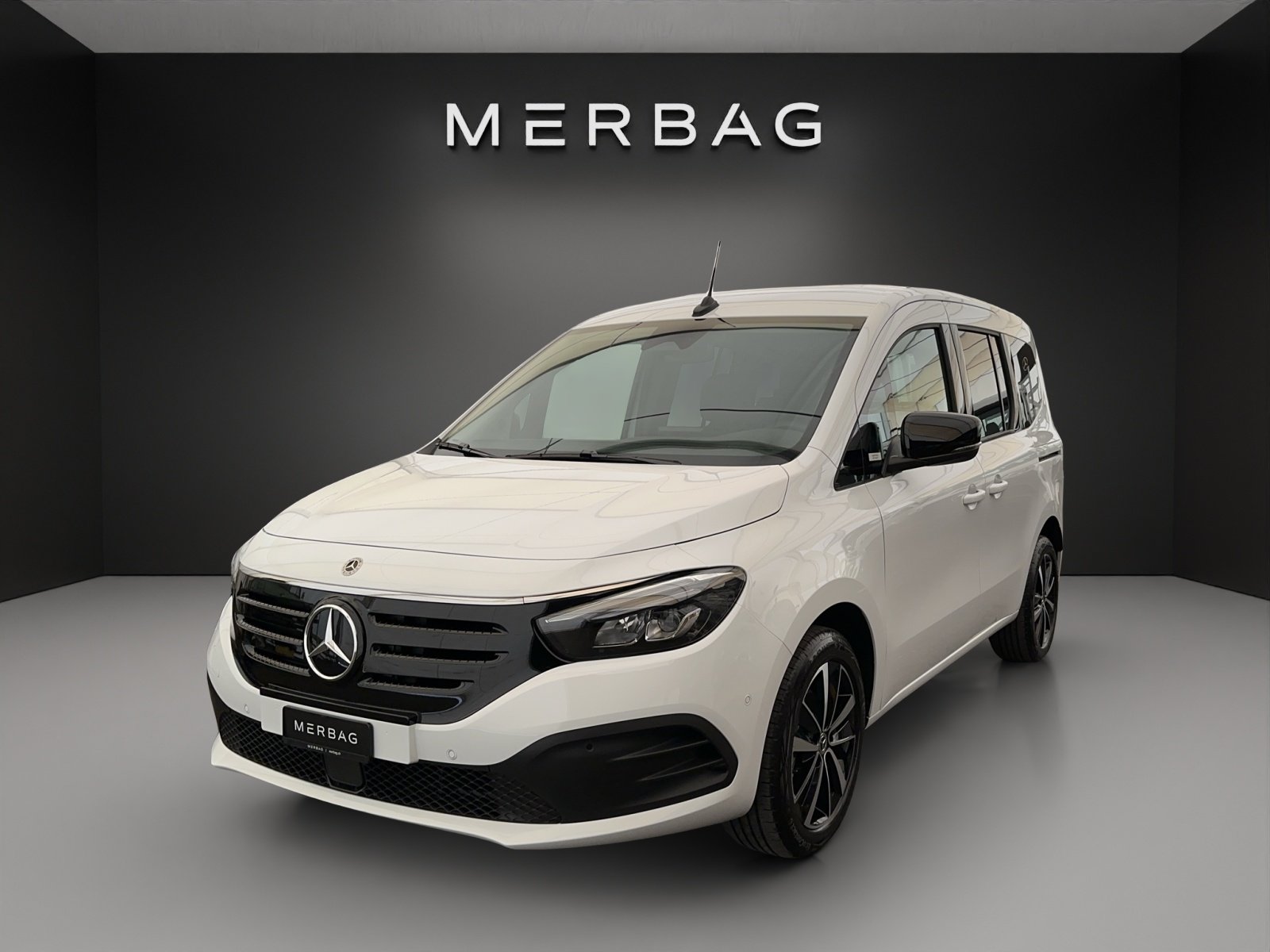 MERCEDES-BENZ EQT Standard 2716mm S