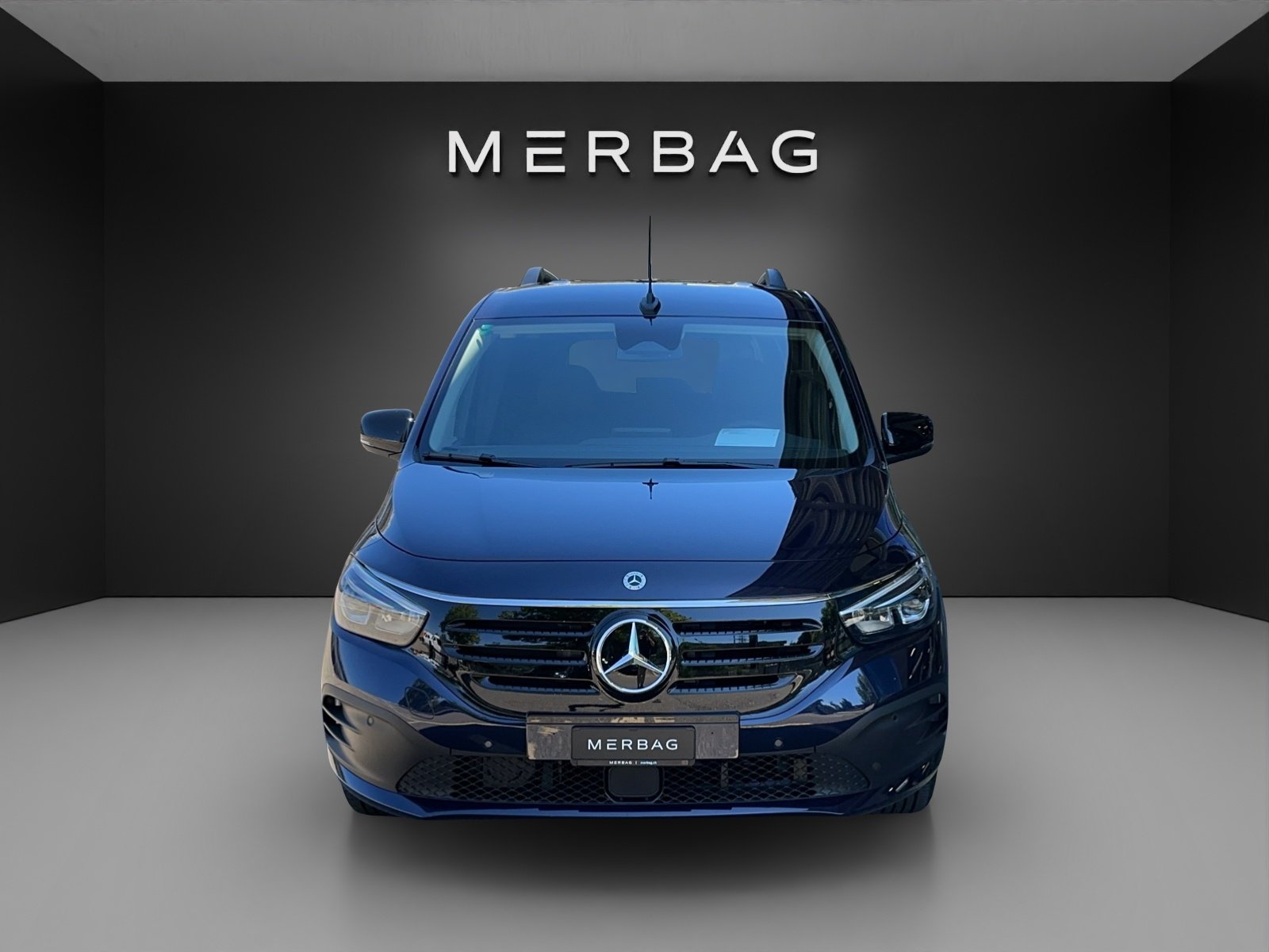 MERCEDES-BENZ EQT 45kWh Premium Plus, Electric, Ex-demonstrator, Automatic - 2