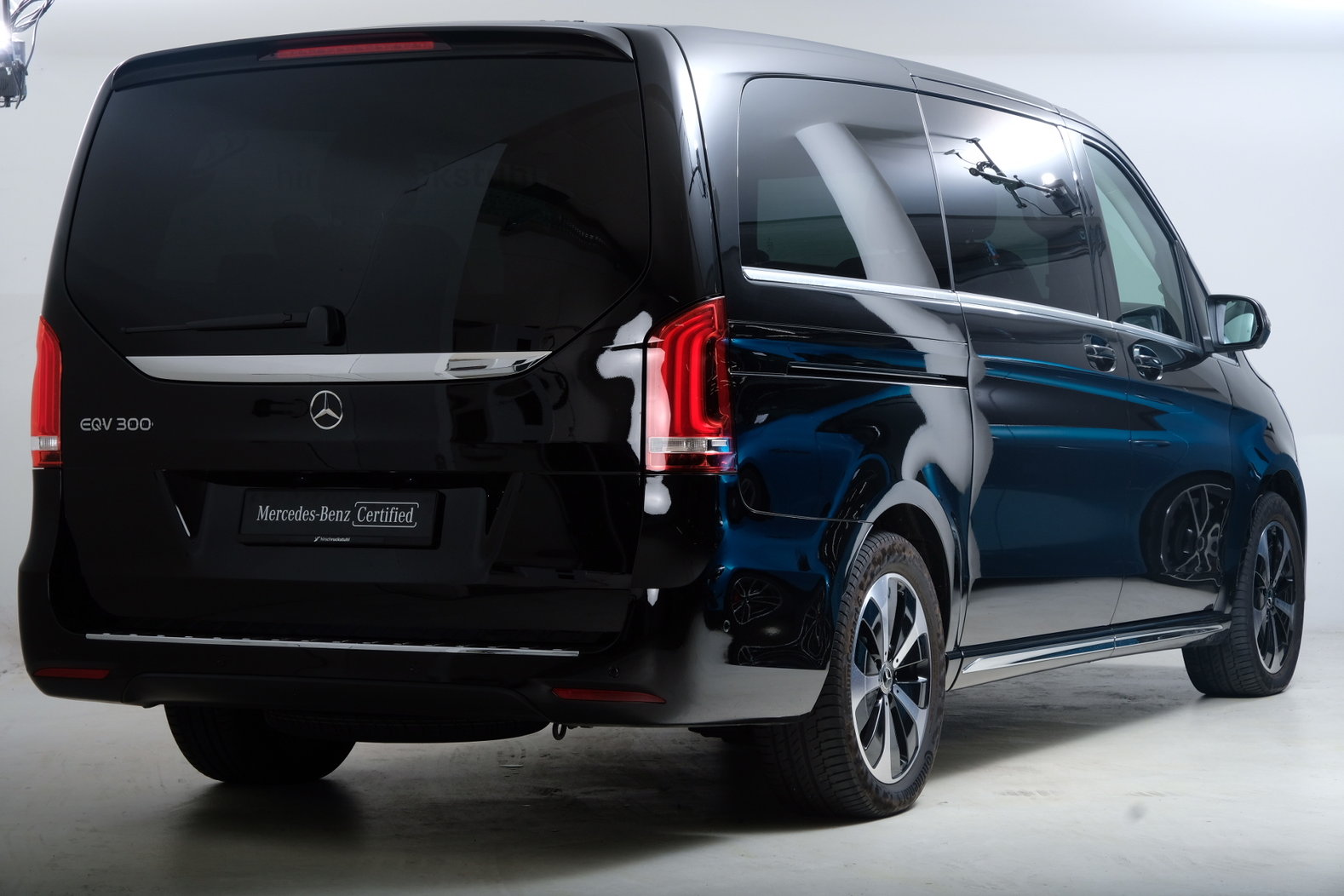 MERCEDES-BENZ EQV 300, Electric, Second hand / Used, Automatic - 3