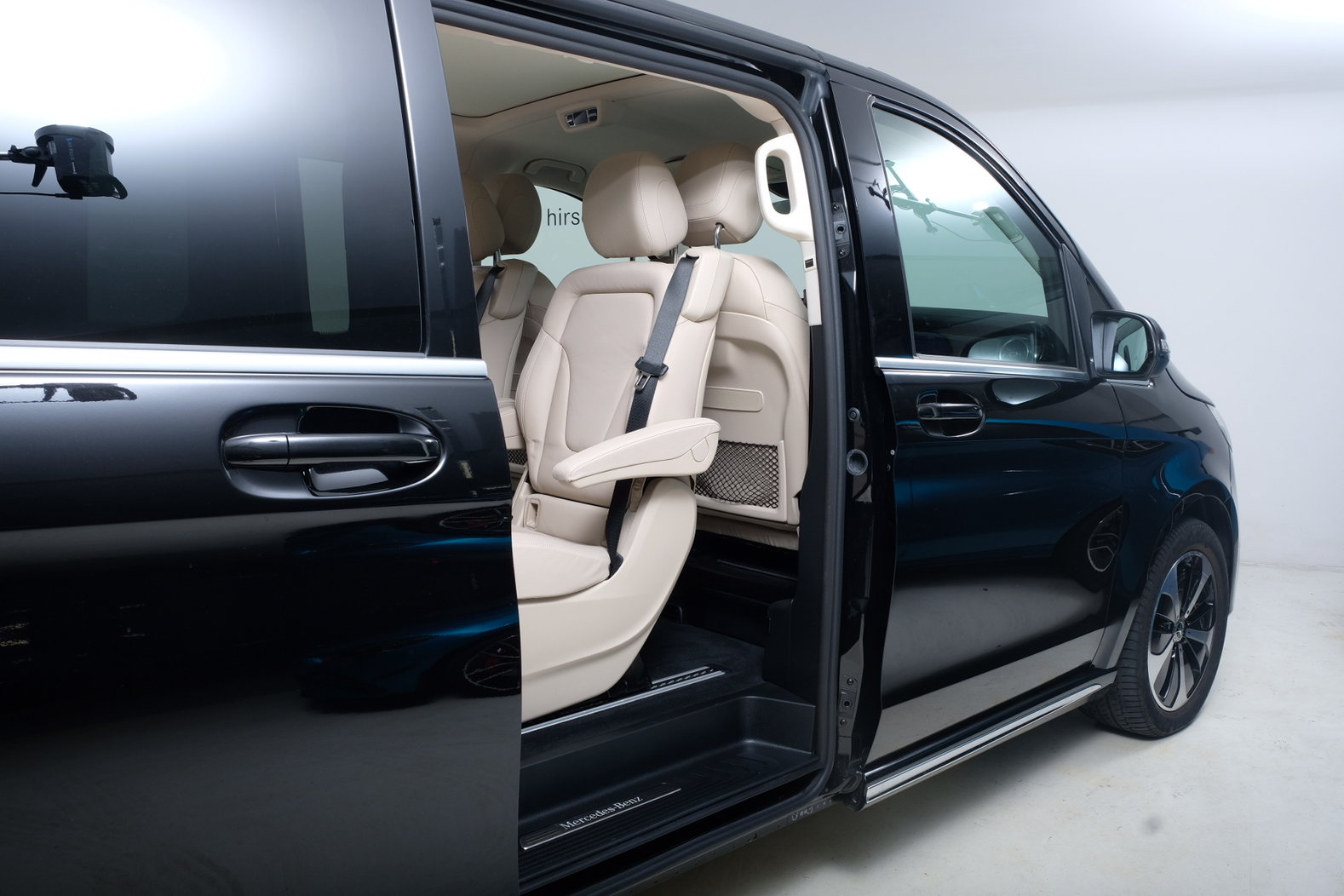 MERCEDES-BENZ EQV 300, Electric, Second hand / Used, Automatic - 7