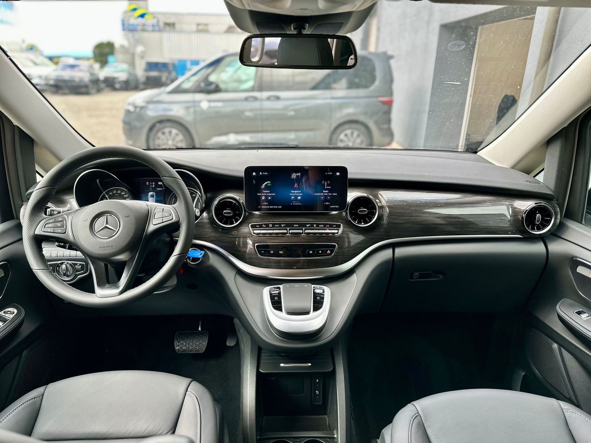 MERCEDES-BENZ EQV 300 lang, Électrique, Occasion / Utilisé, Automatique - 7