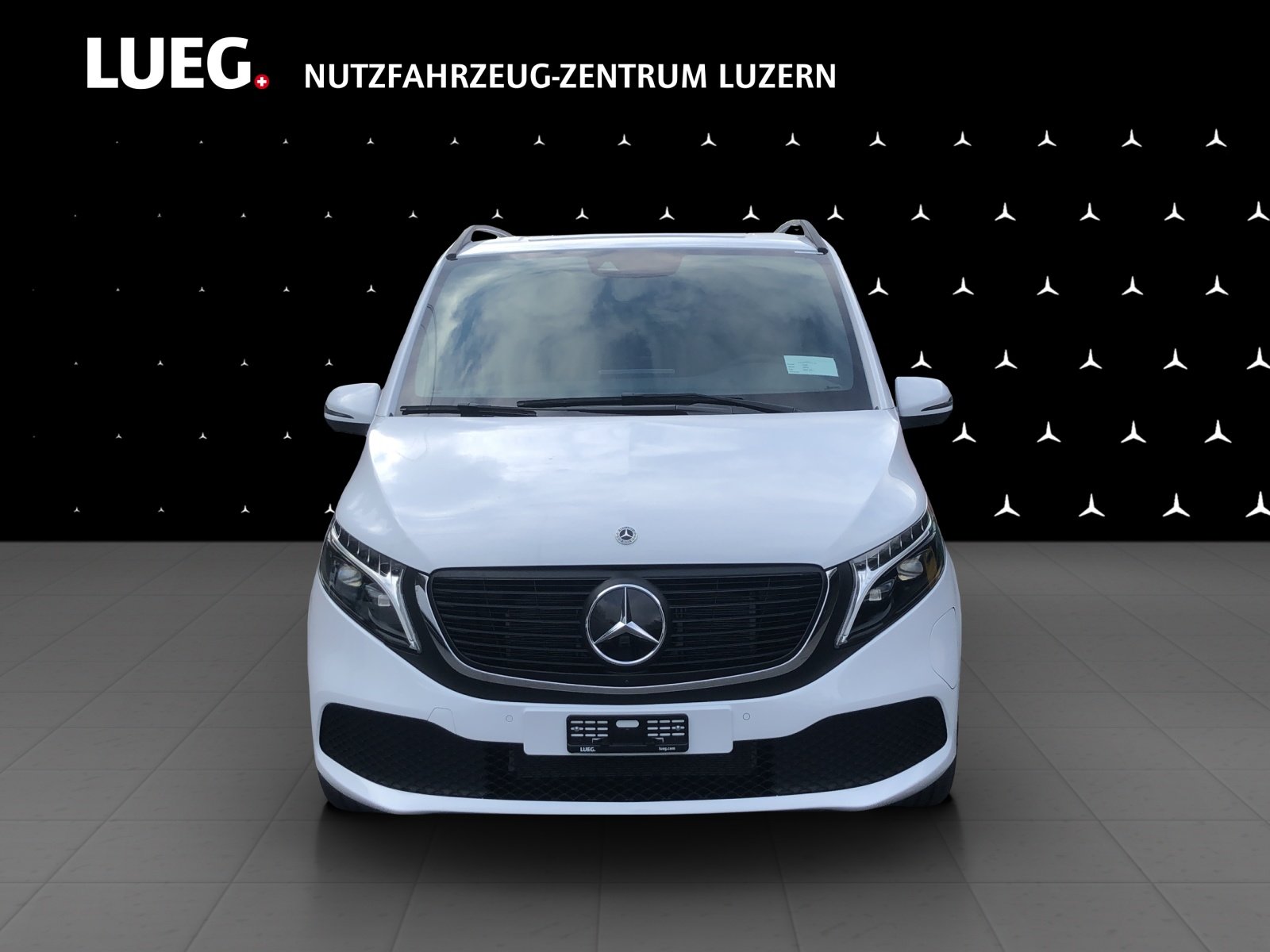 MERCEDES-BENZ EQV 300 lang, Elektro, Vorführwagen, Automatik - 3