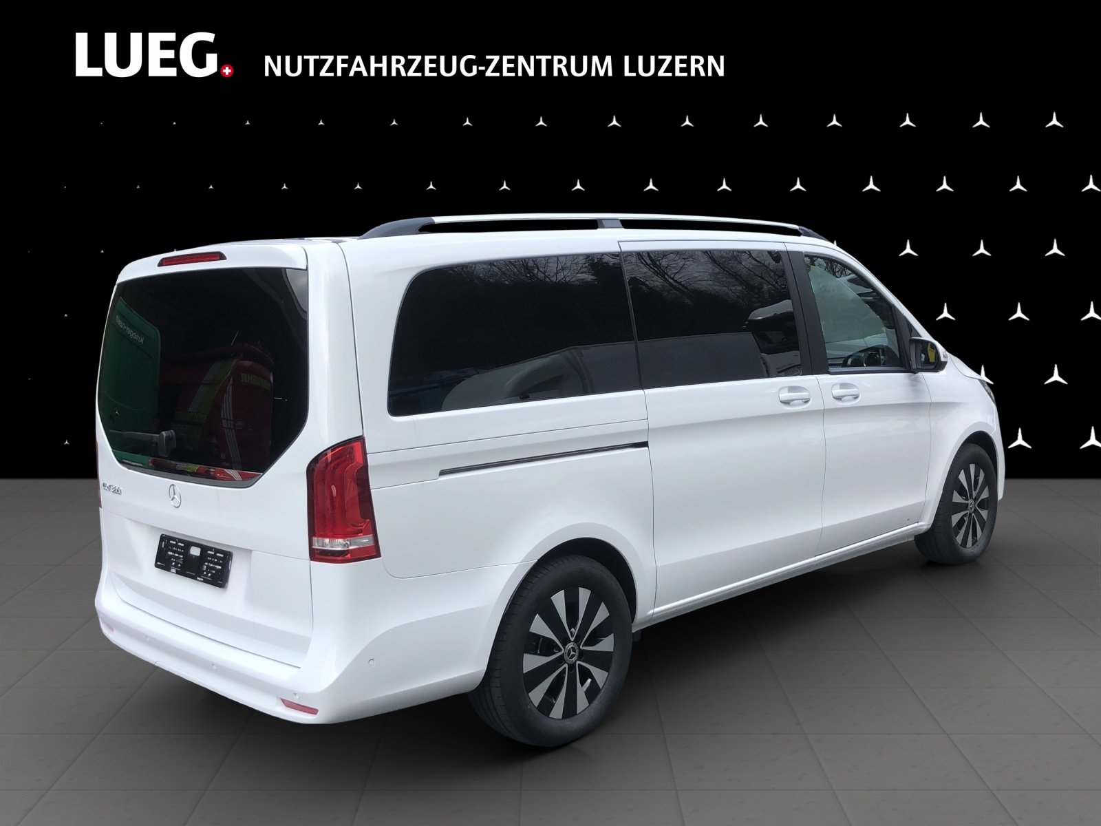 MERCEDES-BENZ EQV 300 lang, Elektro, Vorführwagen, Automatik - 6