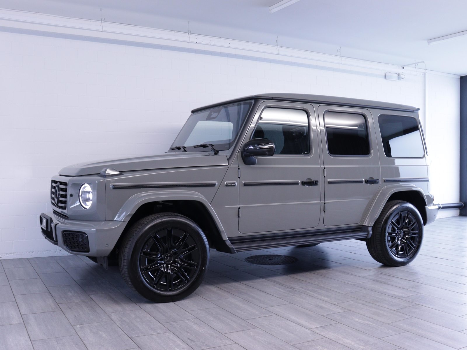 MERCEDES-BENZ G 450 d AMG Line, Mild-Hybrid Diesel/Electric, New car, Automatic - 2