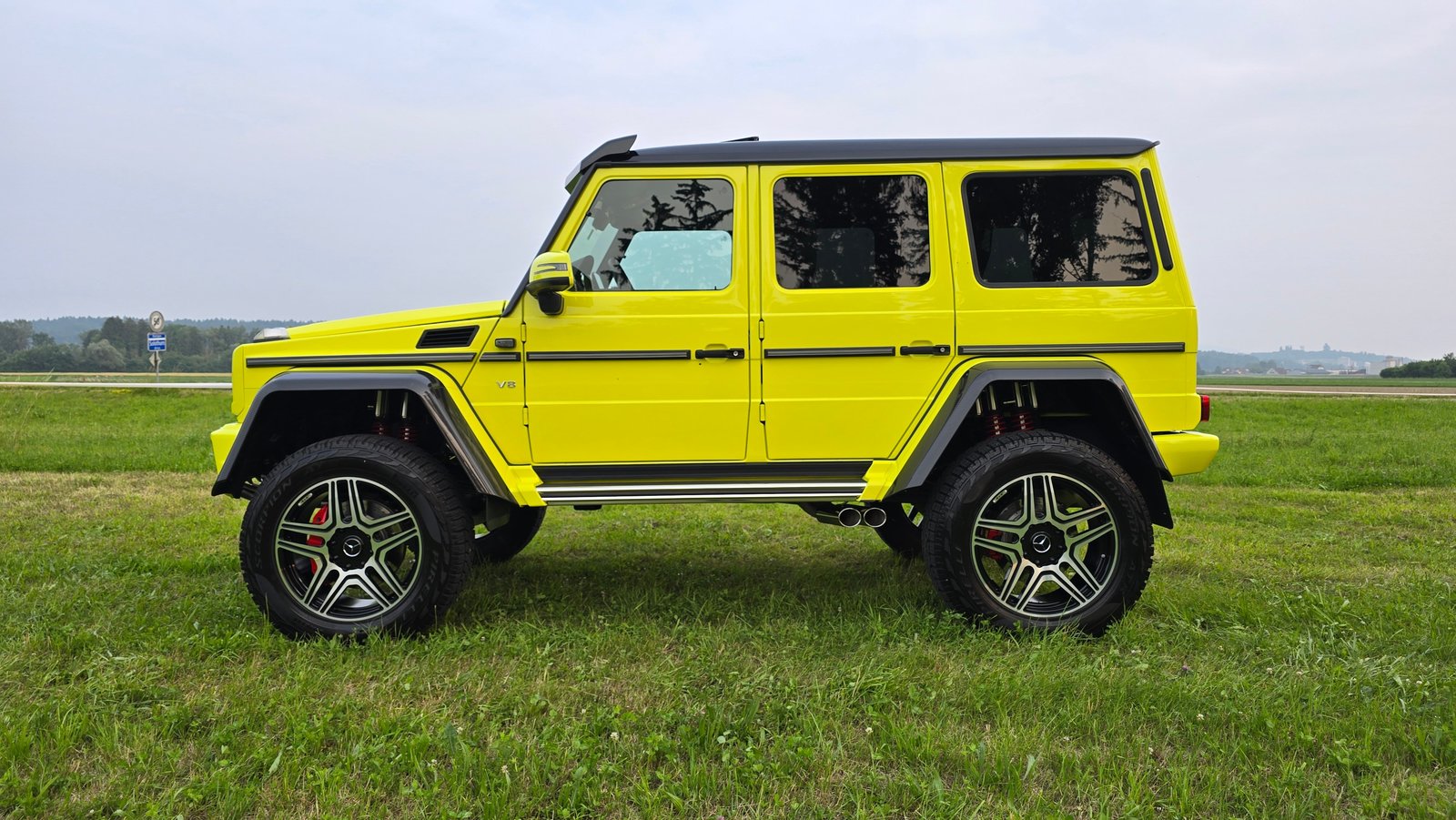 MERCEDES-BENZ G 500 4x4² 7G-Tronic Electricbeam glänzend, Petrol, Second hand / Used, Automatic - 7