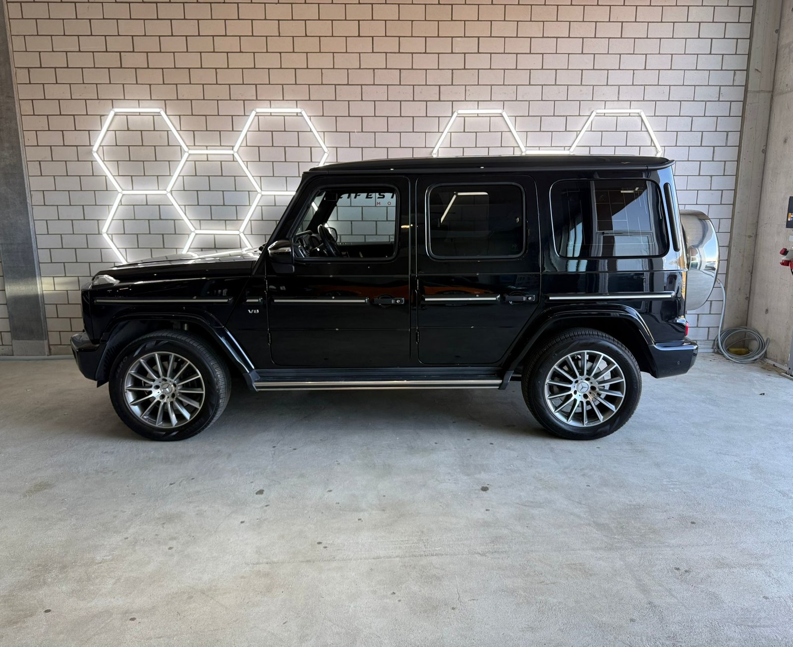 MERCEDES-BENZ G 500 AMG Line 9G-Tronic, Benzin, Occasion / Gebraucht, Automatik - 2