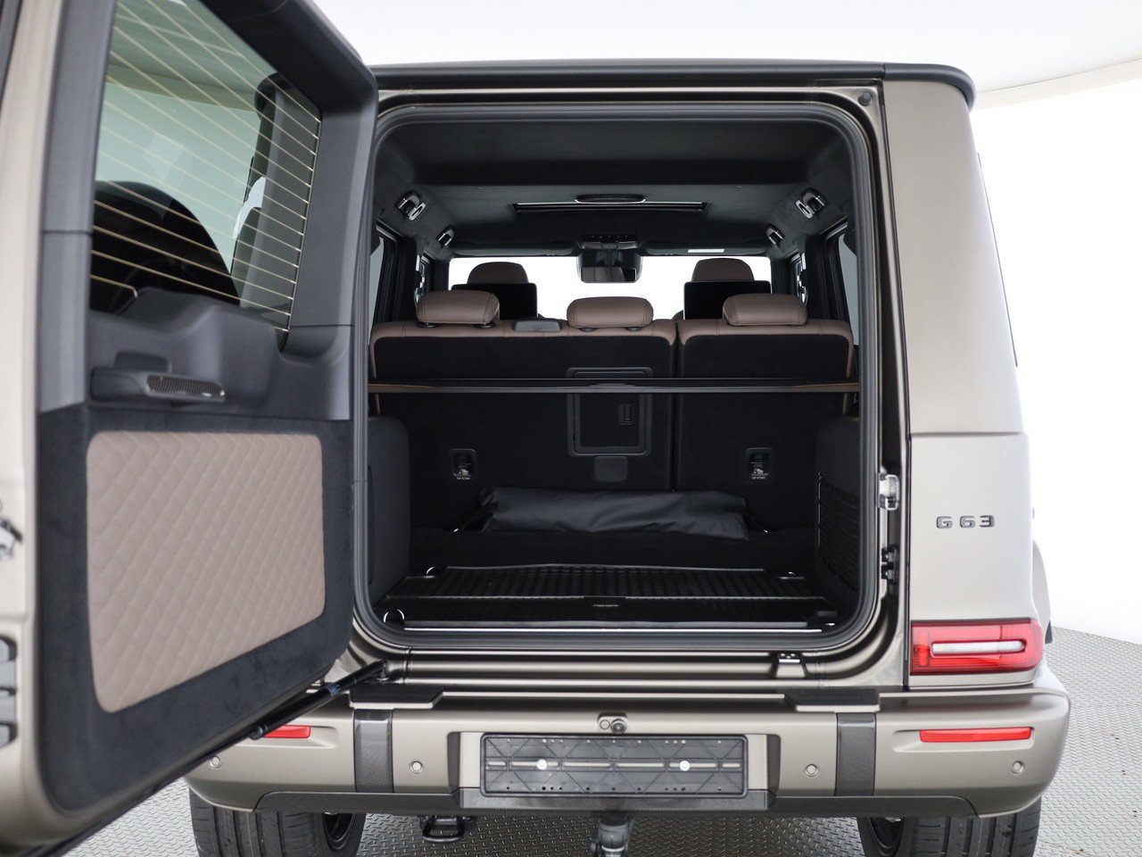 MERCEDES-BENZ G 63 AMG 9G-Tronic, Hybride Leggero Benzina/Elettrica, Auto nuove, Automatico - 6