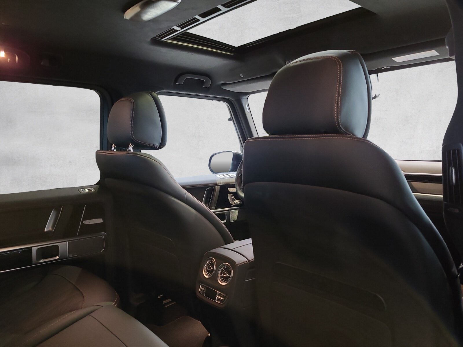 MERCEDES-BENZ G 63 AMG W465, Hybride Léger Essence/Électricité, Voiture nouvelle, Automatique - 7