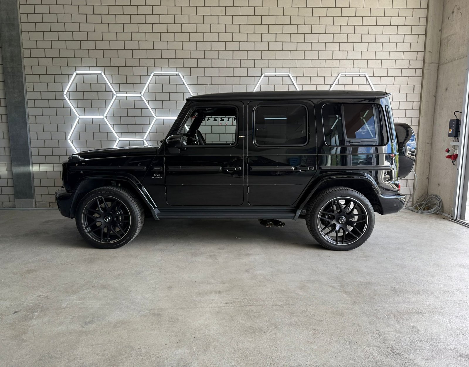 MERCEDES-BENZ G 63 AMG 9G-Tronic, Mild-Hybrid Petrol/Electric, Second hand / Used, Automatic - 3