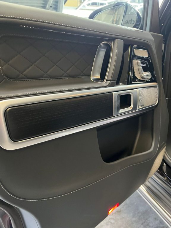MERCEDES-BENZ G 63 AMG, Night Package II, Petrol, Second hand / Used, Automatic - 3