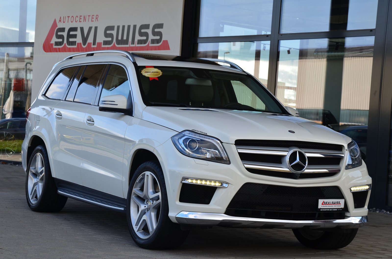 MERCEDES-BENZ GL550*Frisch ab MFK,1 Jahr oder 20'000km Garan, Petrol, Second hand / Used, Automatic - 2