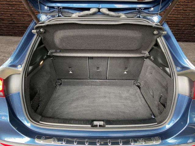 MERCEDES-BENZ GLA 180 Progressive 7G-D, Occasion / Utilisé, Automatique - 7
