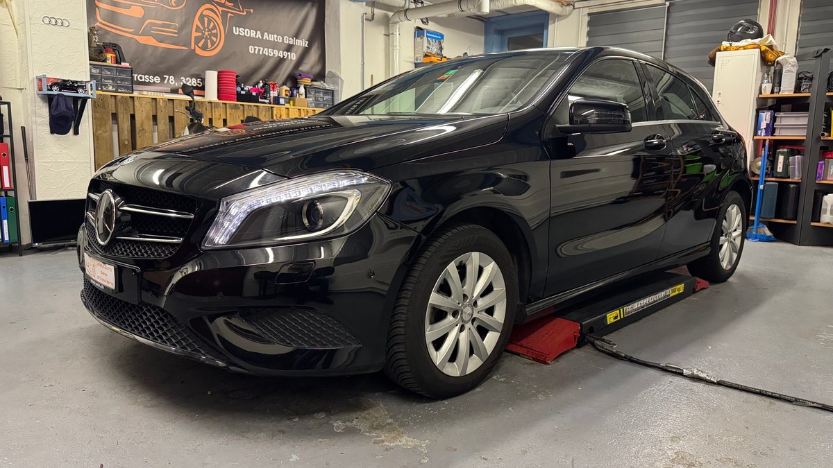 MERCEDES-BENZ GLA 180, Essence, Occasion / Utilisé, Manuelle - 2