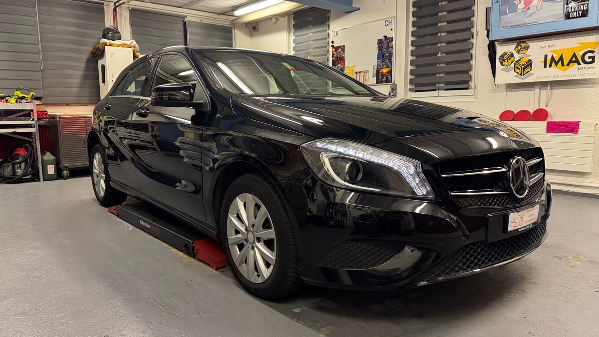 MERCEDES-BENZ GLA 180, Essence, Occasion / Utilisé, Manuelle - 3