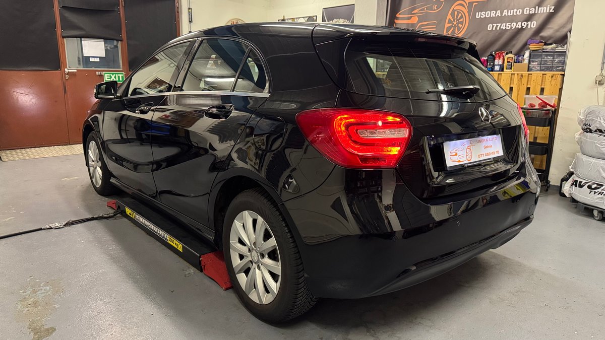 MERCEDES-BENZ GLA 180, Essence, Occasion / Utilisé, Manuelle - 4