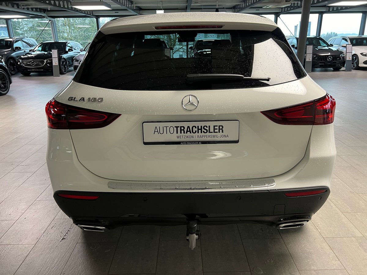 MERCEDES-BENZ GLA 180 Night Star 7G-DCT, Hybride Léger Essence/Électricité, Voiture nouvelle, Automatique - 5