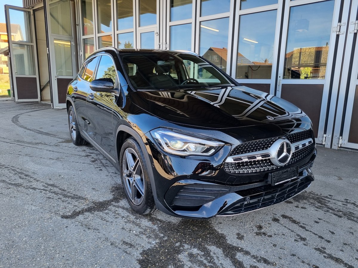 MERCEDES-BENZ GLA 180 AMG Line 7G-DCT, Petrol, Second hand / Used, Automatic - 2