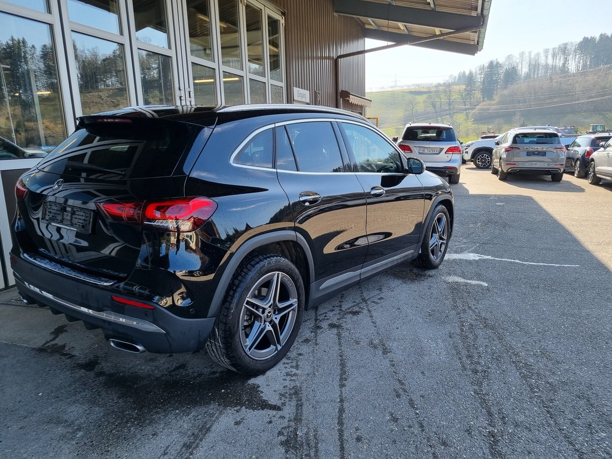 MERCEDES-BENZ GLA 180 AMG Line 7G-DCT, Petrol, Second hand / Used, Automatic - 4