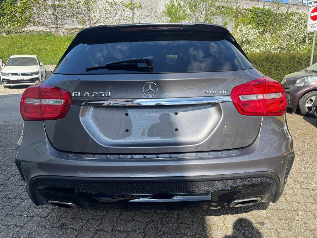 MERCEDES-BENZ GLA 180 GLA 250 AMG Line 4m, Benzin, Occasion / Gebraucht, Automatik - 5