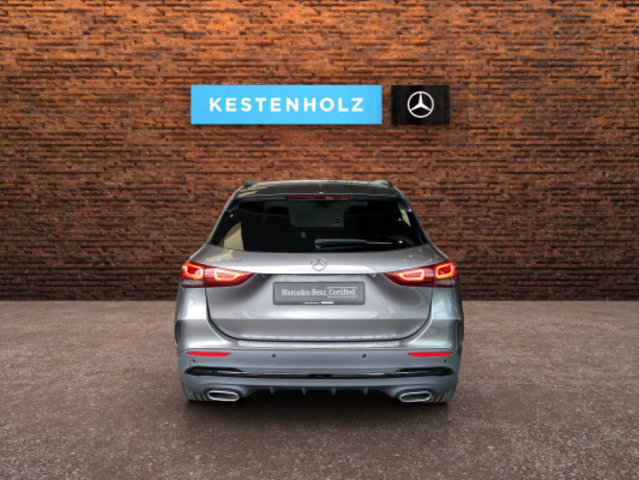 MERCEDES-BENZ GLA 200 AMG Line, Second hand / Used, Automatic - 6