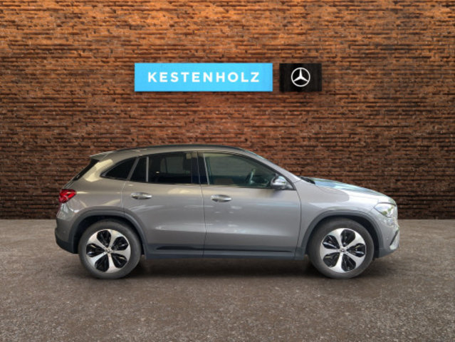 MERCEDES-BENZ GLA 200 7G-DCT, Occasion / Gebraucht, Automatik - 3