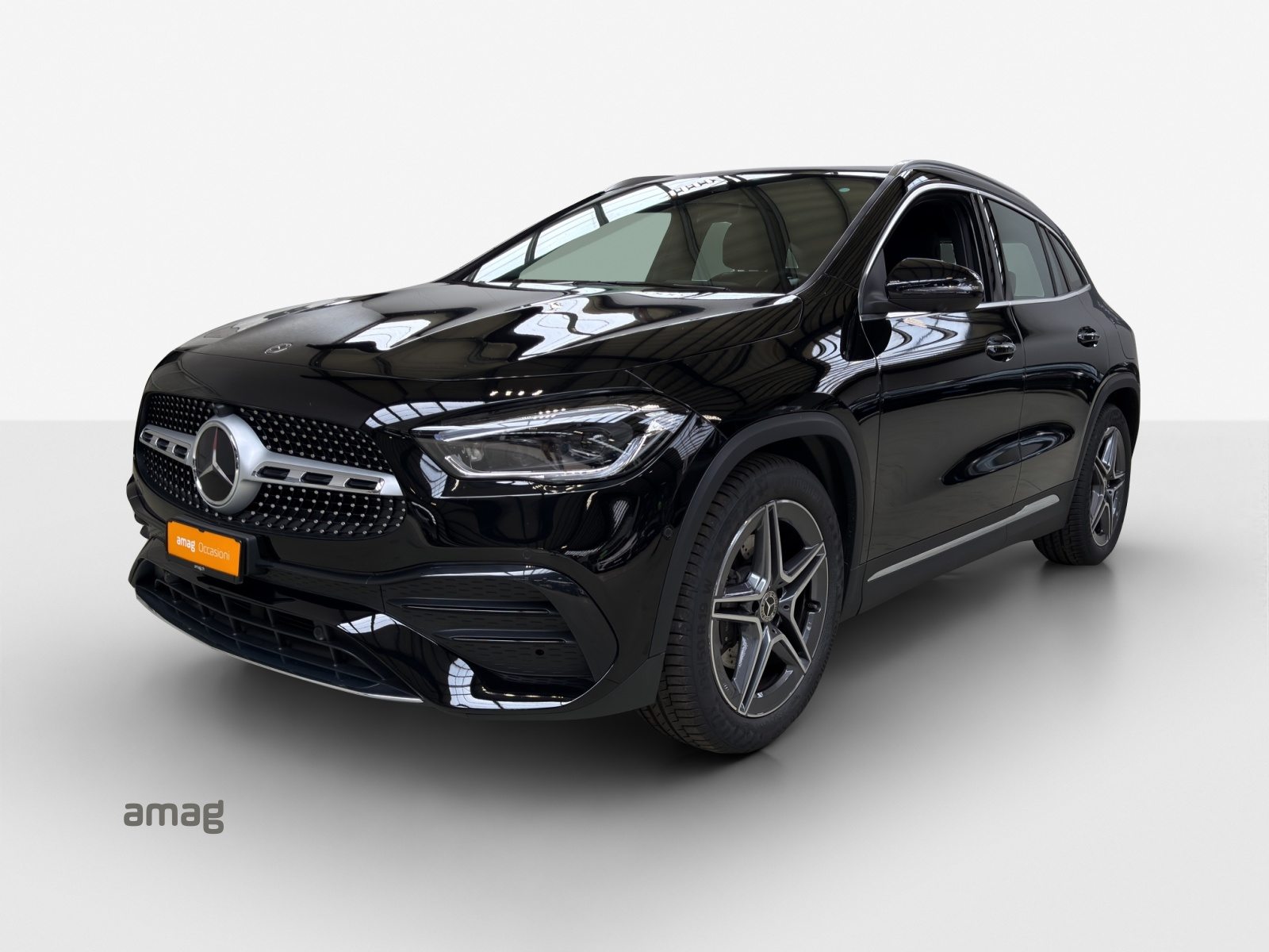MERCEDES-BENZ GLA 200 4M AMG Line 8G-D