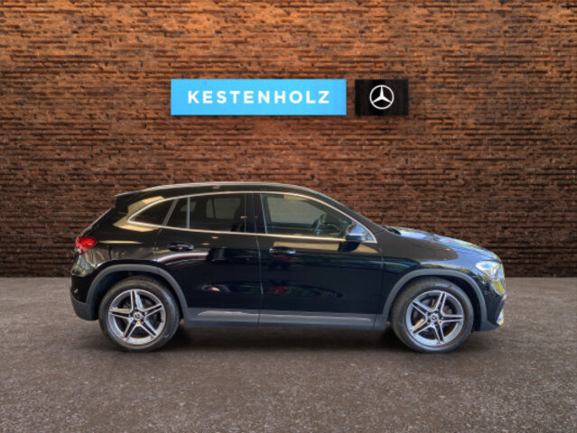 MERCEDES-BENZ GLA 200d AMG Line, Automatic - 3