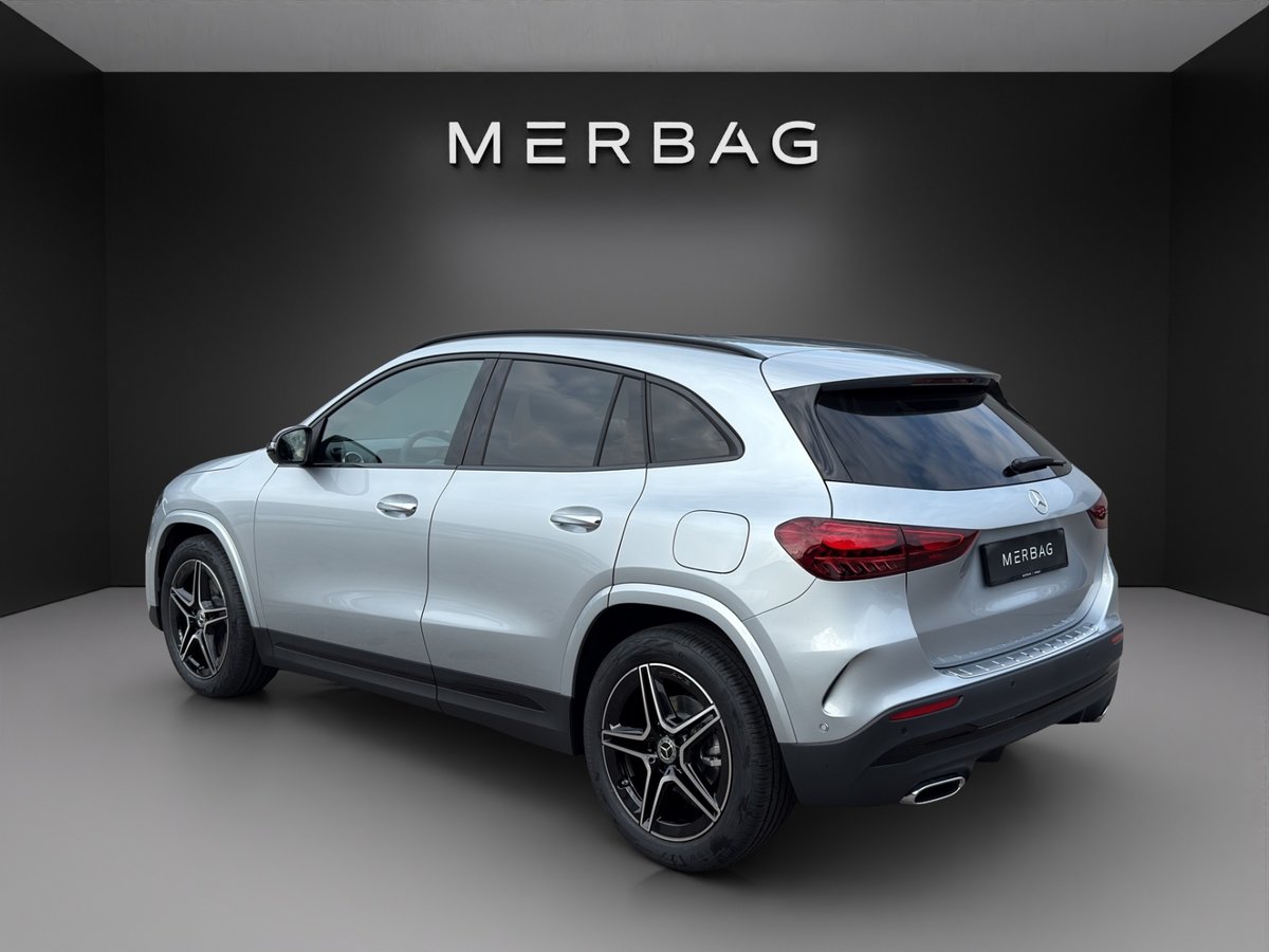 MERCEDES-BENZ GLA 200 7G-DCT Night Star, Hybride Leggero Benzina/Elettrica, Auto nuove, Automatico - 3