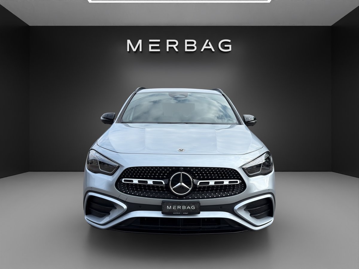 MERCEDES-BENZ GLA 200 7G-DCT Night Star, Hybride Leggero Benzina/Elettrica, Auto nuove, Automatico - 7