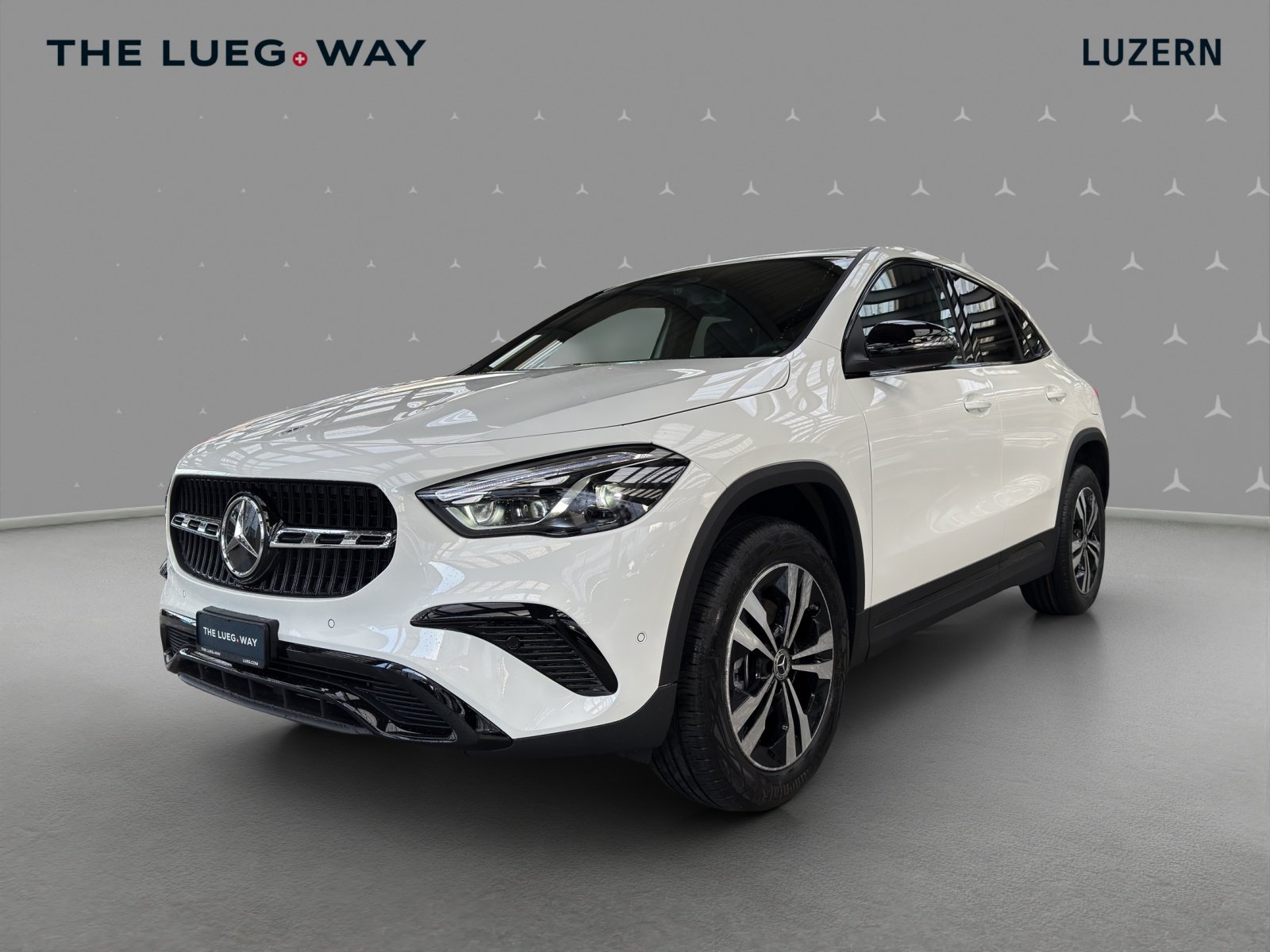 MERCEDES-BENZ GLA 200 Night Star 7G-DCT