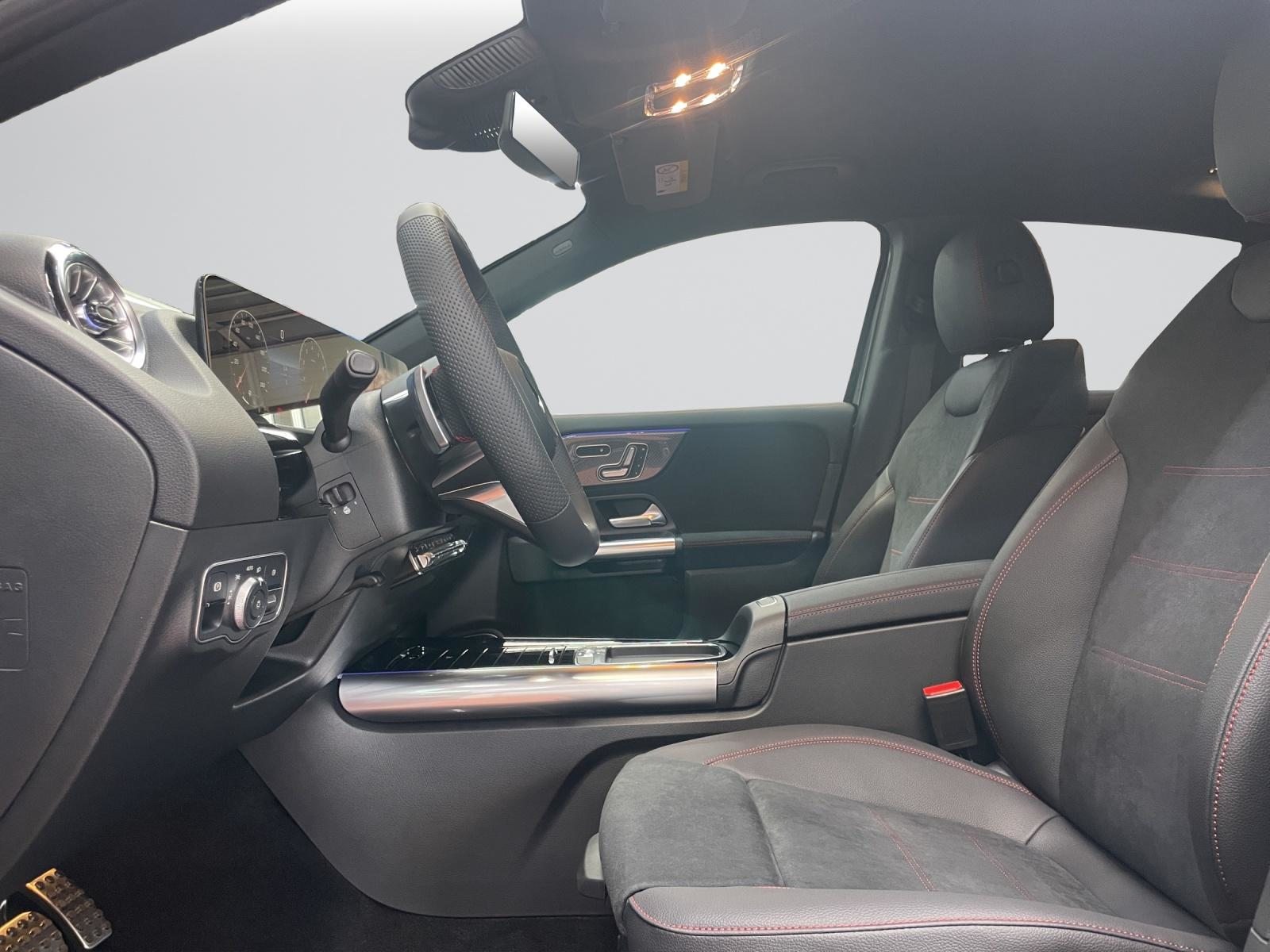 MERCEDES-BENZ GLA 200 Night Star AMG Line, Mild-Hybrid Benzin/Elektro, Neuwagen, Automatik - 4