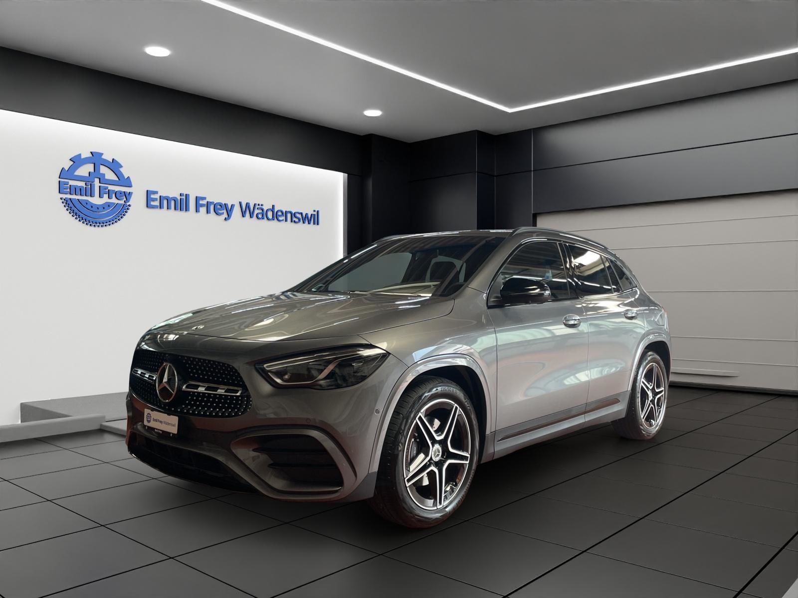 MERCEDES-BENZ GLA 200 Night Star AMG Line