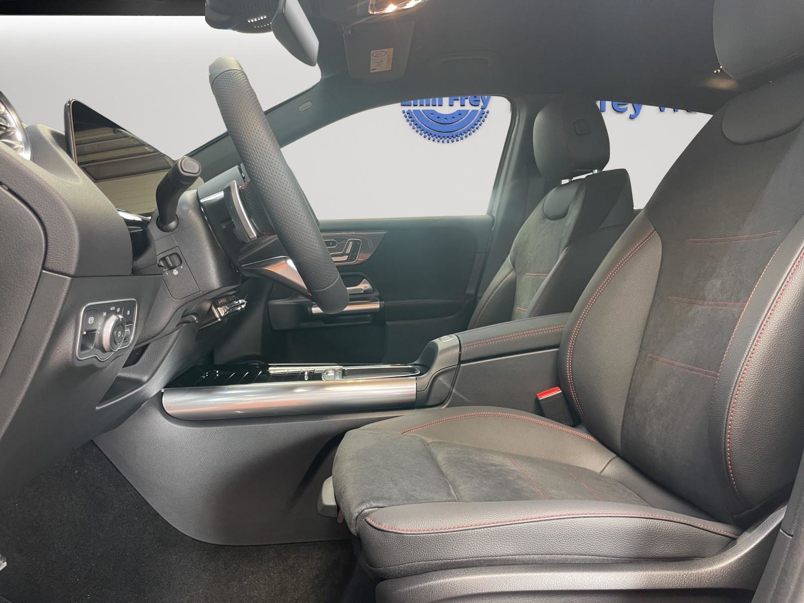 MERCEDES-BENZ GLA 200 Night Star AMG Line, Mild-Hybrid Benzin/Elektro, Neuwagen, Automatik - 4