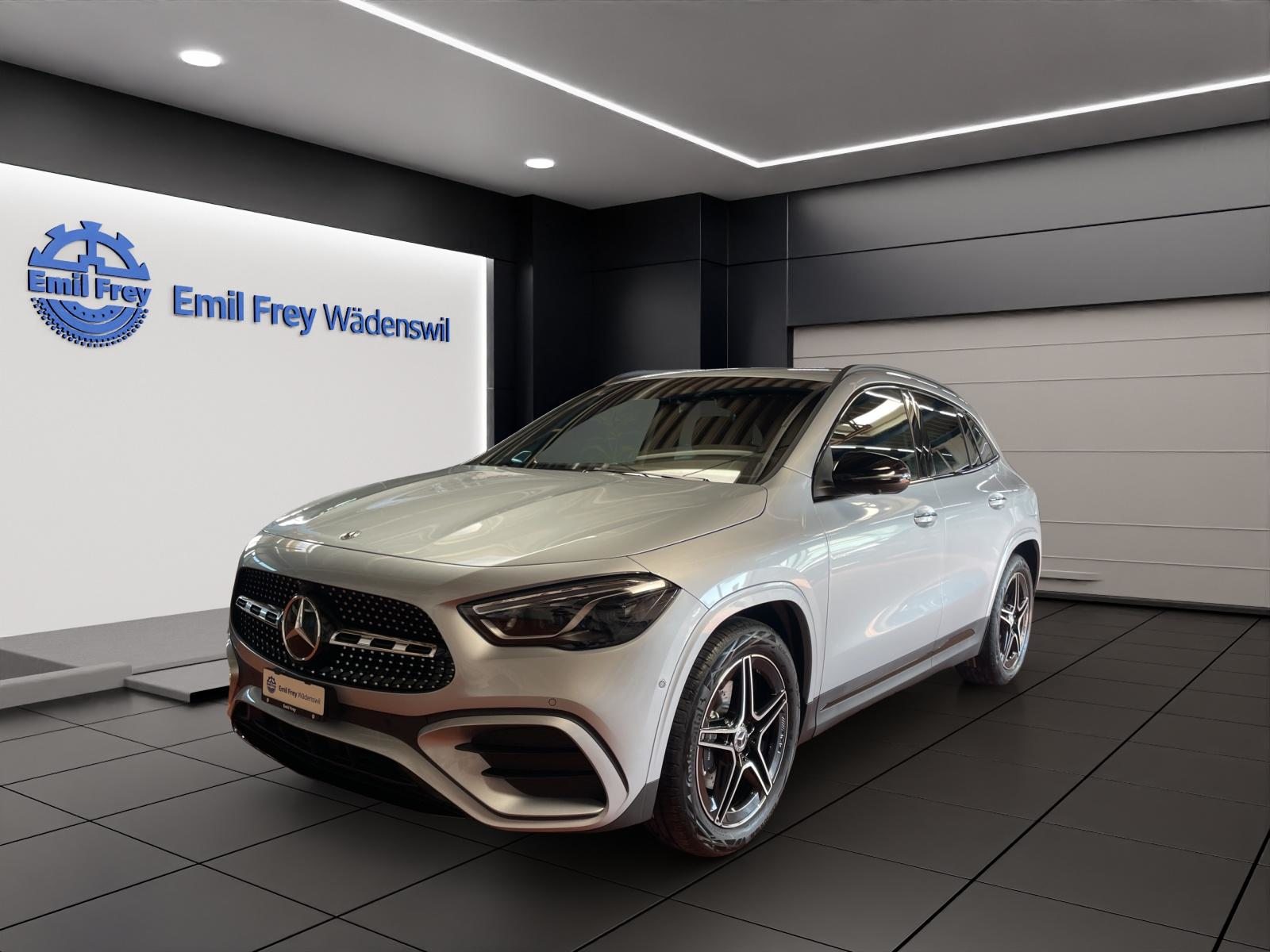 MERCEDES-BENZ GLA 200 Night Star AMG Line