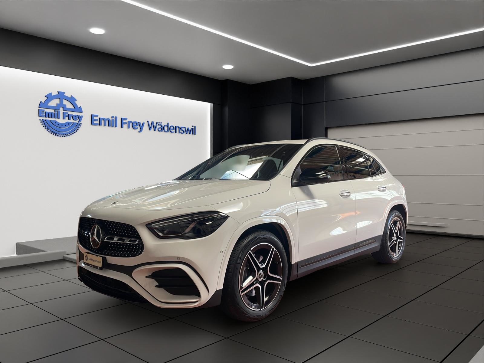 MERCEDES-BENZ GLA 200 Night Star AMG Line