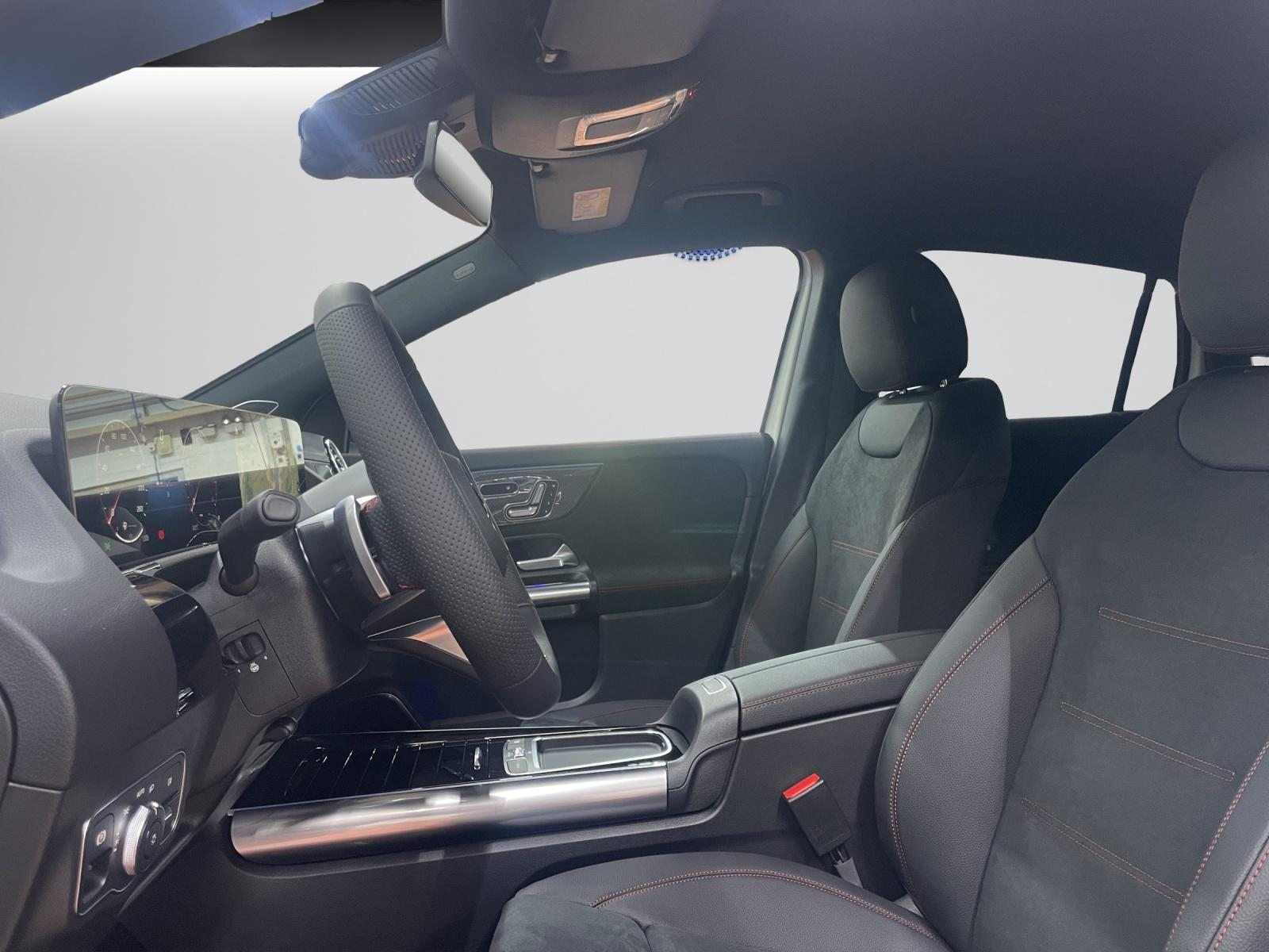 MERCEDES-BENZ GLA 200 Night Star AMG Line, Mild-Hybrid Benzin/Elektro, Neuwagen, Automatik - 4