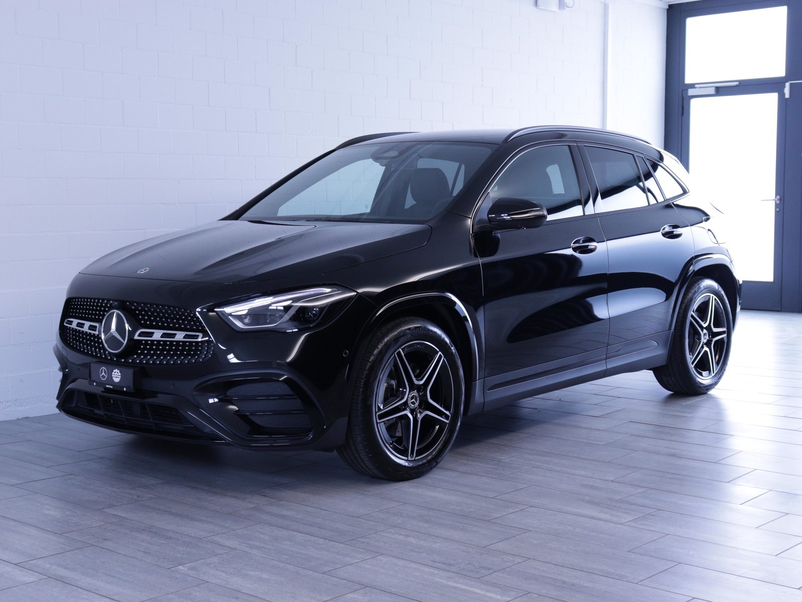 MERCEDES-BENZ GLA 200 Night Star AMG Line