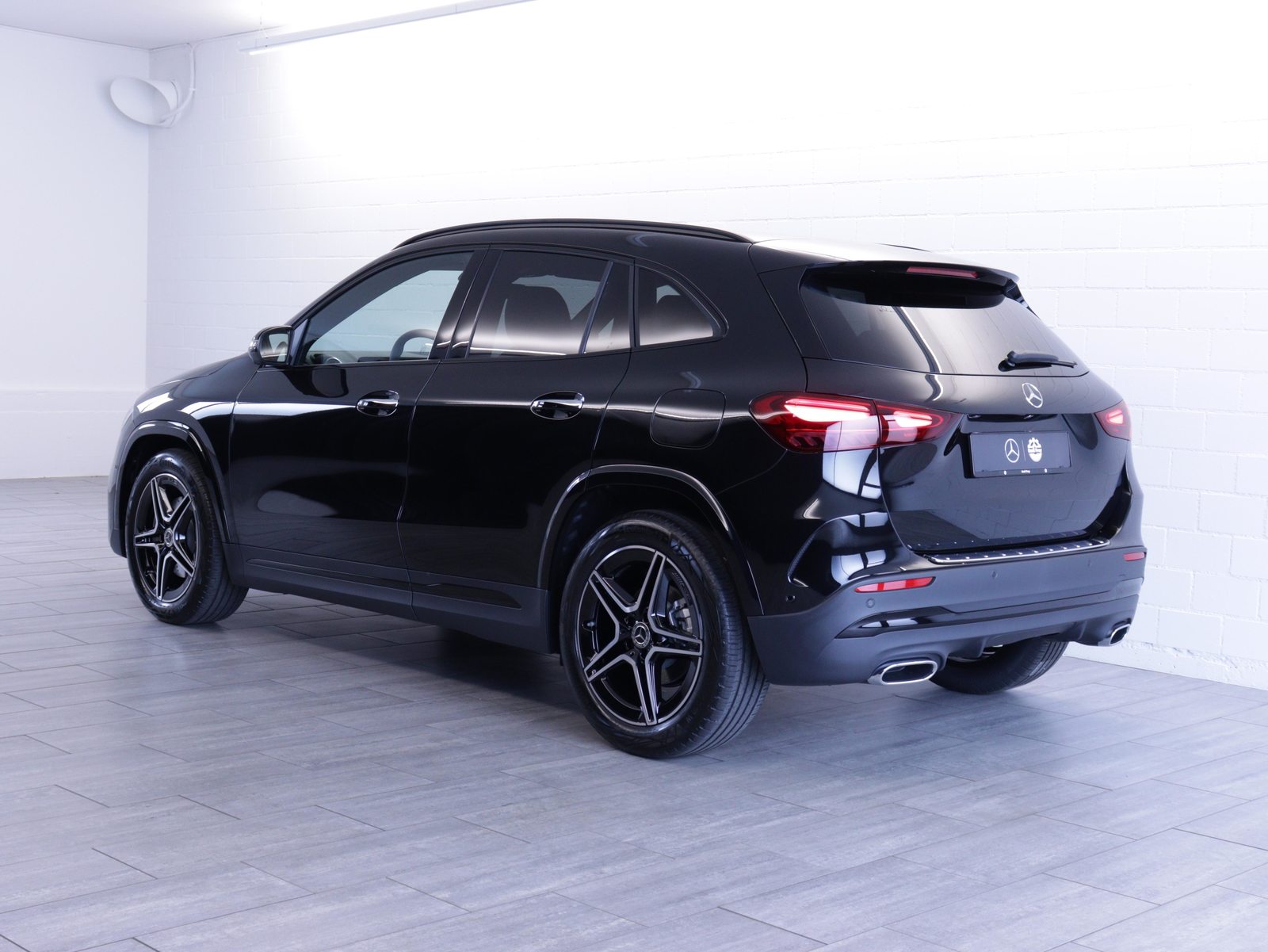 MERCEDES-BENZ GLA 200 Night Star AMG Line, Mild-Hybrid Petrol/Electric, New car, Automatic - 4