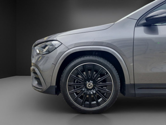 MERCEDES-BENZ GLA 200 Night Star 7G-D, Mild-Hybrid Benzin/Elektro, Neuwagen, Automatik - 4